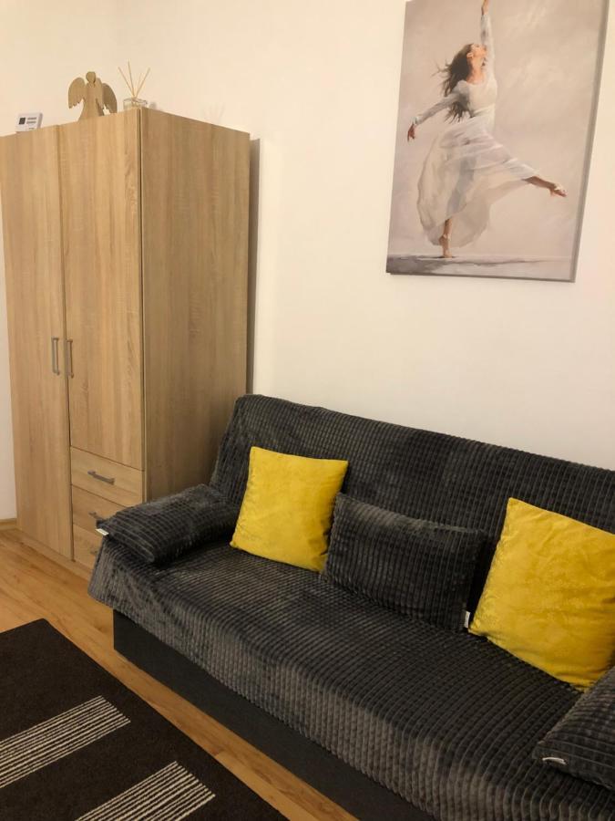 Appartamento Apartament Basak 2 Deva Esterno foto