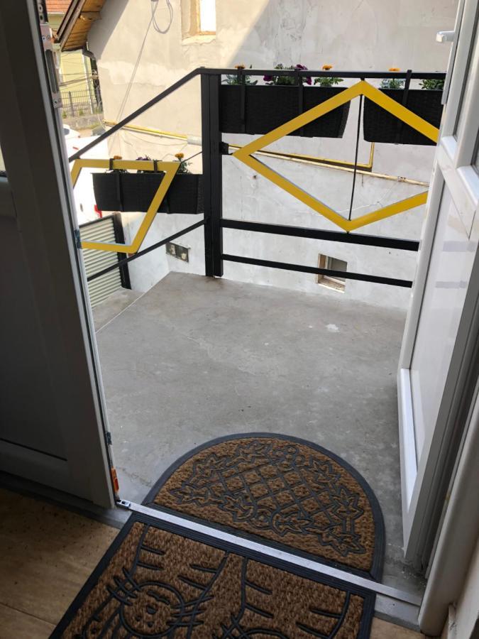 Appartamento Apartament Basak 2 Deva Esterno foto