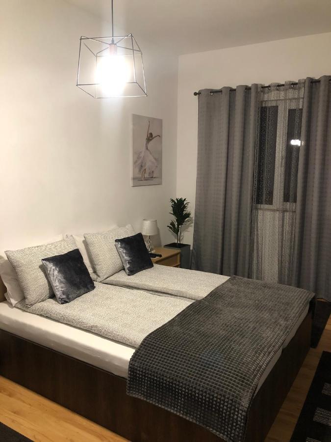 Appartamento Apartament Basak 2 Deva Esterno foto